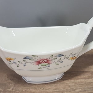 Villeroy & Boch Nanking Gravy Boat Sauce Pourer Sauce Pourer