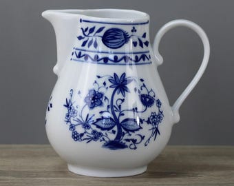 Kahla / Triptis Zwiebelmuster Milchkännchen Milchausgießer Sahnekännchen 10,5cm