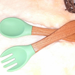 Couverts en bois et silicone personnalisés Vert