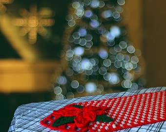 Wonder and Cheer Table Top Runner Crochet Pattern