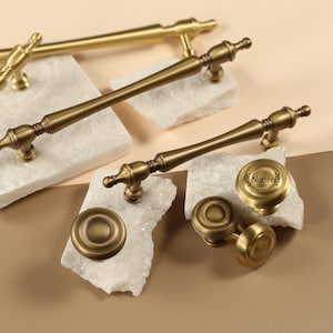 Antique Brass Cabinet Handles Pulls,Aged brass Drawer pull handle Dresser knob pull,Wardrobe Hardwares Pulls Handles, Custom engraved knobs