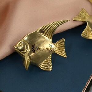 Gouden vis messing ladeknoppen, maanvissen kastknoppen, meubelknoppen handvat, dressoir knop antieke op maat gegraveerde keukenknop pull