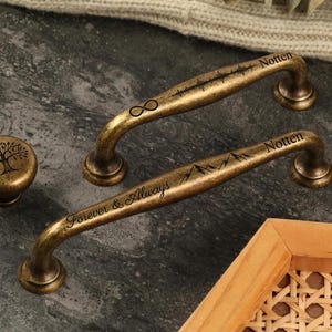 Tiradores de cocina antiguos de bronce envejecido grabados a medida, pomos para armarios con aspecto desgastado, pomos rústicos para cajones de cómoda, herrajes retro para armarios.
