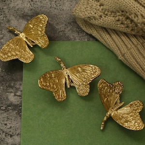 Solid brass butterfly Knobs Pulls Dresser Knob Pull Handles animals Drawer Knob Pull closet Cabinet Knob gold Custom engraved Kitchen Knobs