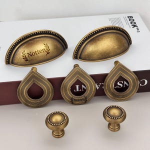 Perillas de cajón de latón antiguo victoriano/Perillas de armario de latón envejecido/Perillas de herrajes de latón para gabinetes/Perillas de cajón de latón macizo para decoración artística