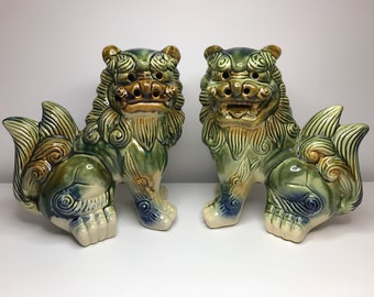 UNIQUE!! Pastel Porcelain Chinese Foo War Dog Lion Figurine Statuette