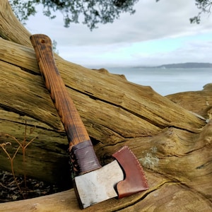 Leather axe sheath