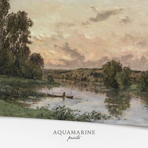 Puede incluir: Una pintura de paisaje de estilo antiguo representa una serena escena fluvial al atardecer. La obra de arte presenta un barco con dos figuras, exuberante follaje verde y un cielo nublado con tonos c&aacute;lidos. El texto "AQUAMARINE prints" est&aacute; en la parte inferior.