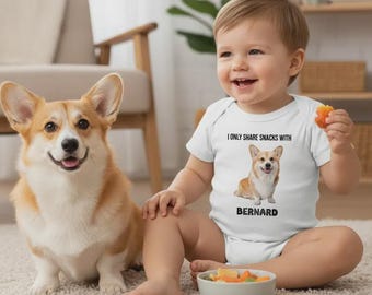 Funny Pet photo shirt for babies & kid dog owners - cute pet shirt - I only share snacks with my dog - Pet Photo Baby Onesie or Kids T-shirt