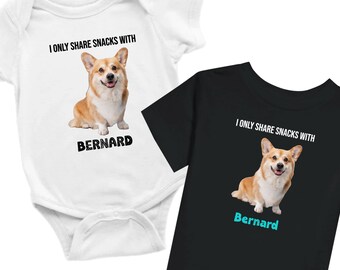 Funny Pet photo shirt for babies & kid dog owners - cute pet shirt - I only share snacks with my dog - Pet Photo Baby Onesie or Kids T-shirt
