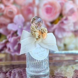 Personalized Empty Glass Wedding Favors , Wedding Favor for Guests , Bottle Favor for Guests , Elegant Glass Favors, Baby Shower Favors