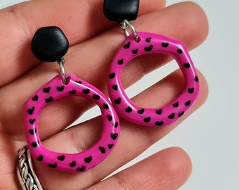 Organic donuts polymerclay earrings magenta black round gift for her