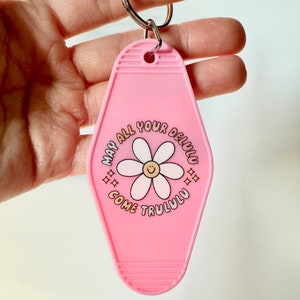 Delulu Keychain, Cute Retro Funny Keychain, Car Accessory, Gift for Friend, Motel Keychain, Girly Gift, Party Favor, FunnyKeychain Gift