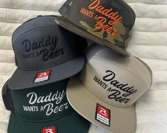 Gorra de camionero bordada "Papá quiere una cerveza"