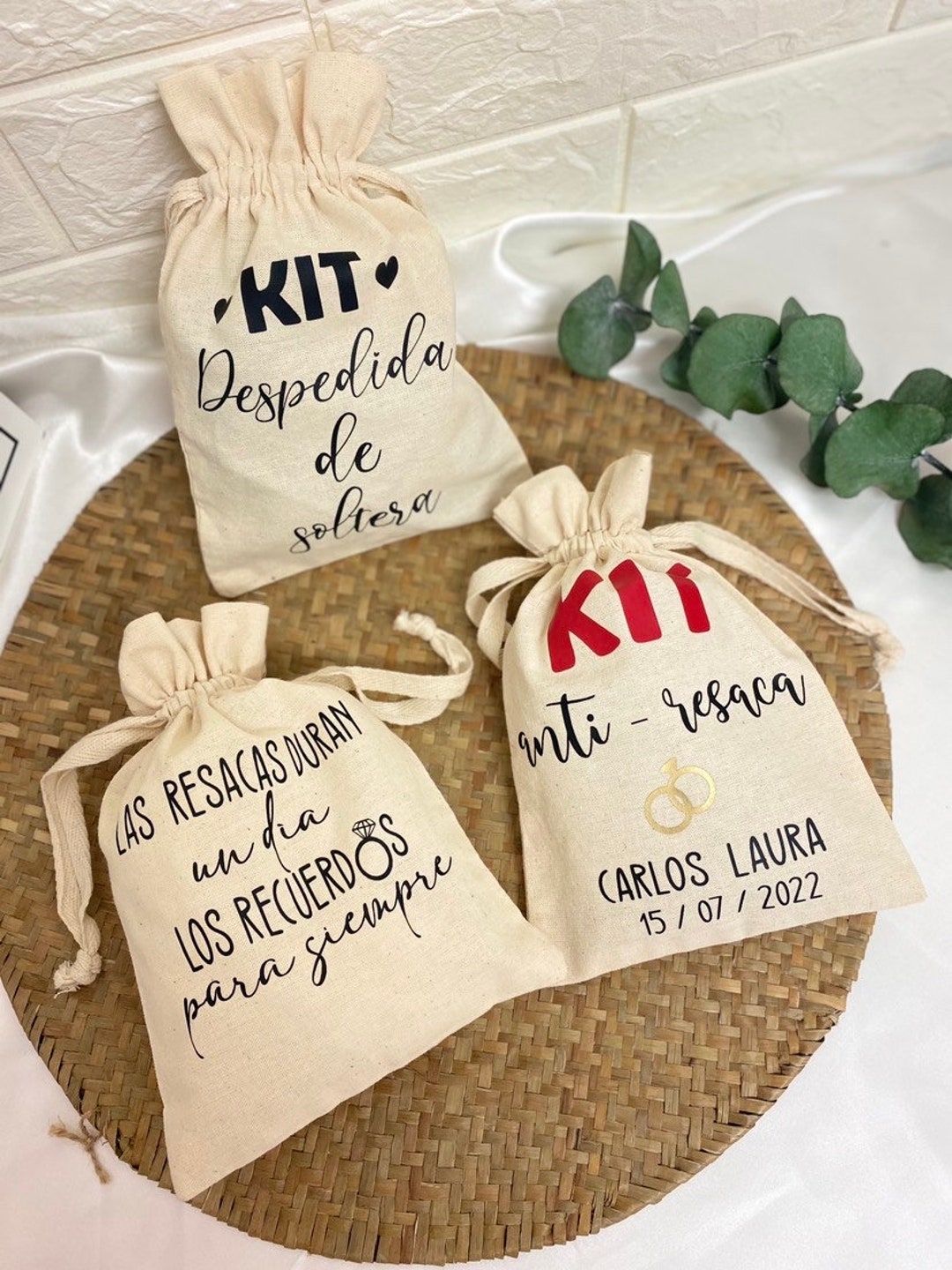 FISURA - Kit espagnol pour la gueule de bois. Kit cadeau pour les mariages,  les anniversaires et les fêtes. Kit de survie unisexe. Cadeau humoristique