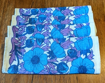 Set of 4 retro/vintage blue and purple linen table mats in excellent condition with no stains