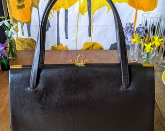 Vintage Riviera brown handbag,