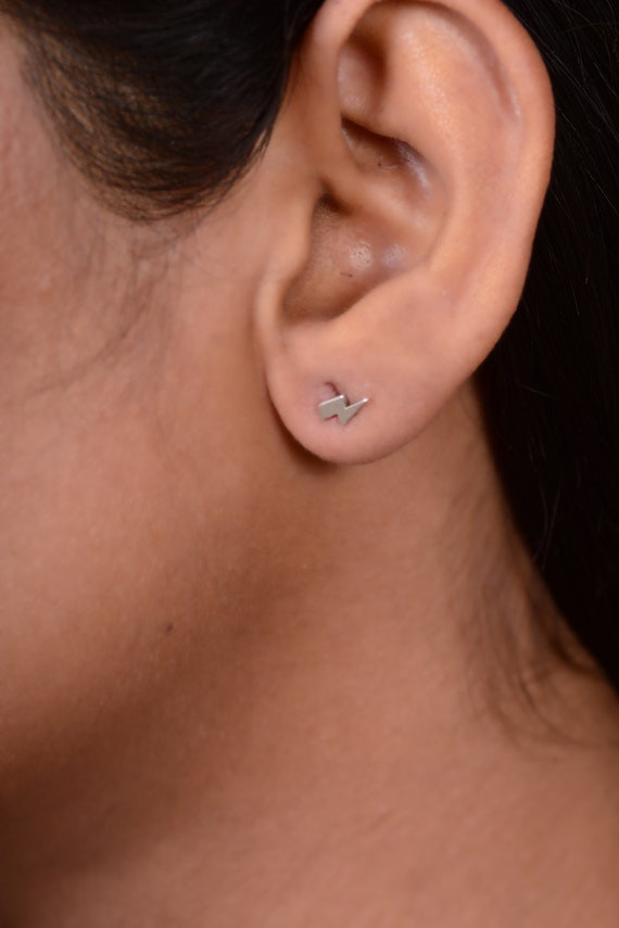 SINGULARU - Orecchino Singolo Fulmine. Argento Sterling 925 con