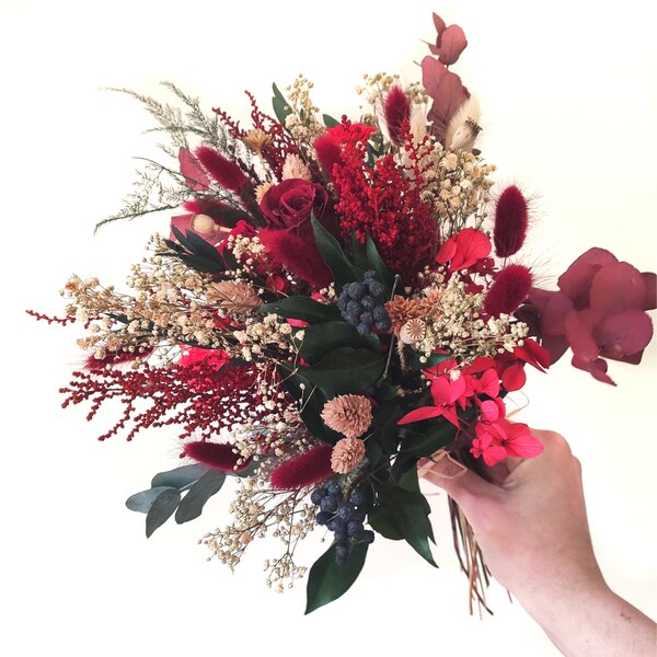 Bouquet de fleurs séchées et stabilisées avec roses rouges et eucalyptus, RUBY
