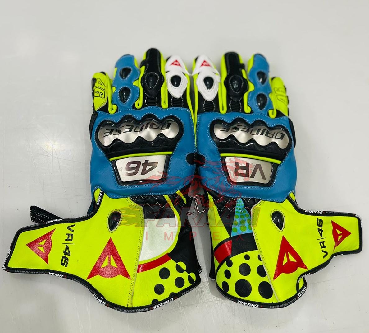 VR46 Valentino Rossi Motorcycle Gloves: Dainese Style