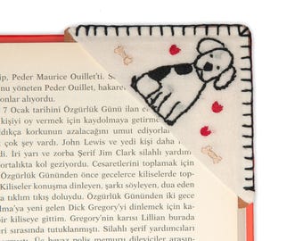 Dalmatian Dog Embroidered Bookmark Corner – White Fabric with Red Hearts