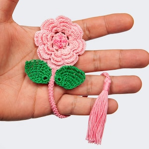 Crochet Bookmark, Crochet Flower Bookmark, Bookmark for Mom, Floral Bookmark, Planners Accessories, Book Club Bookmark