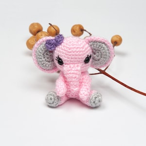 Handmade Crochet Mini Elephant Toy – Small Amigurumi Girl in Pink and Gray – Sitting Elephant with Lilac Bow – Cute Animal Gif