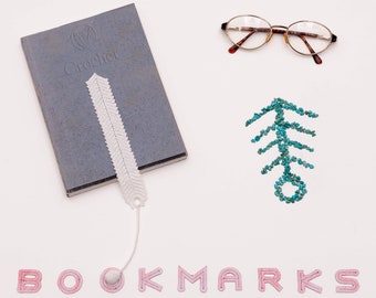 Feather Crochet Bookmark, Handmade Cotton Book Accessory
