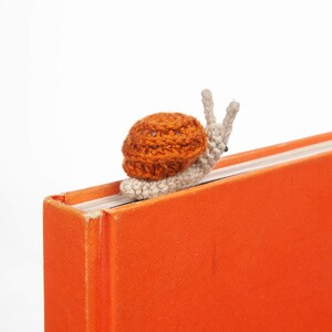 handmade crochet snail bookmark, amigurumi for booklovers, cute cottagecore animal plushie gift ideas image 3