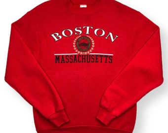 Vintage 90s Boston Massachusetts Crest Logo Made in USA Destination/Souvenir Style Crewneck Sweatshirt Pullover Size Medium