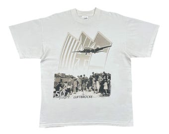 Vintage 1998/1999 Berlin Air Lift “Air Bridge” WWII Memorial Style T-Shirt (Large)