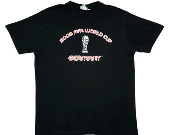 Vintage 2006 FIFA World Cup Germany Promotional Soccer Tournament Graphic T-Shirt Size Medium