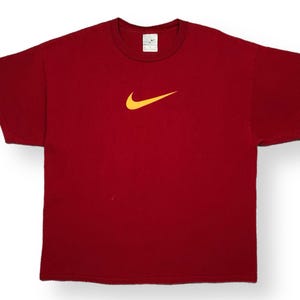 Vintage 90s/Y2K Nike Center Swoosh Big Logo Essential Graphic T-Shirt Size Large/XL