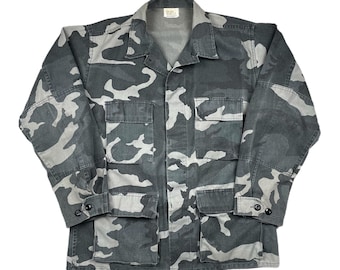 Vintage 80s/90s US Military Snow Camouflage Style Combat Jacket Shirt (Large/XL)