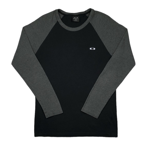 Vintage 90s/y2k Oakley Software Thermal Style Long Sleeve