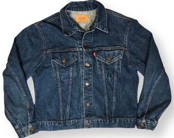 dark blue levis jacket