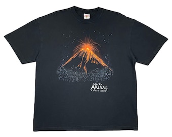 Vintage 90s Costa Rica Arenal Volcano Nature Souvenir/Destination T-Shirt (Large/XL)
