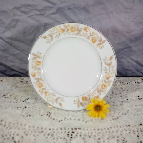 Carlton Japan China Dessert Plate Bread And Butter Plate Orange Flowers Gold Trim / Rosealyn 520 Pattern