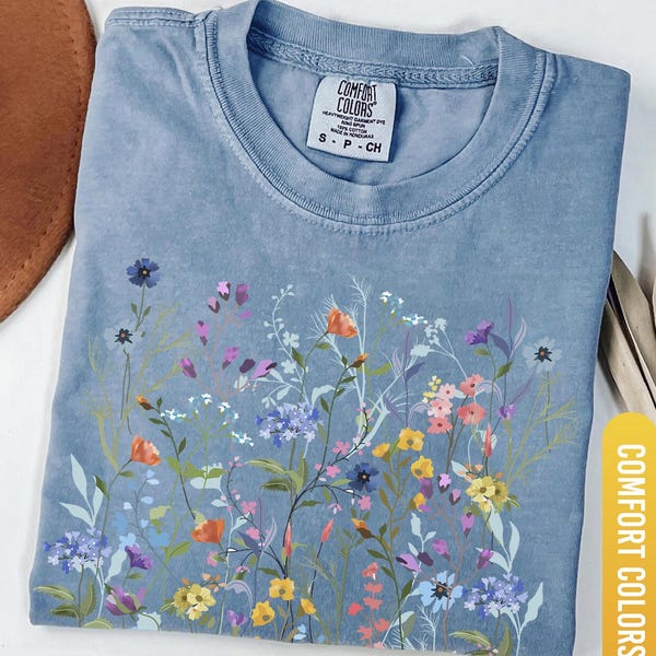 Vintage Pressed Flowers Shirt Comfort Colors®,  Boho Cottagecore Tshirt Botanical Floral Tee Wildflowers Shirt, Gift For Gardener