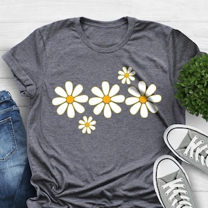 Daisy Women's Shirt, Wildflower Shirt, Spring Tee, Daisy Lover Shirt, Daisy Gift Shirt, Daisy Flower Tee, Vacation Gift Shirt,Mother Day Tee