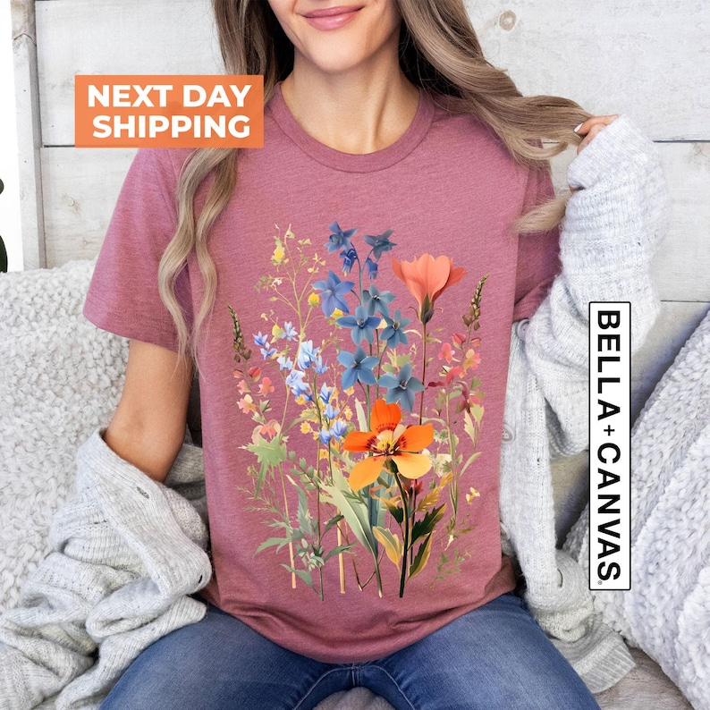 Wildflowers Shirt, Goblincore Shirt, Wildflower T shirt, Mothers Day Gift, Vintage Cottagecore Shirt, Boho Nature Shirt, Gift for Mom Bild 2
