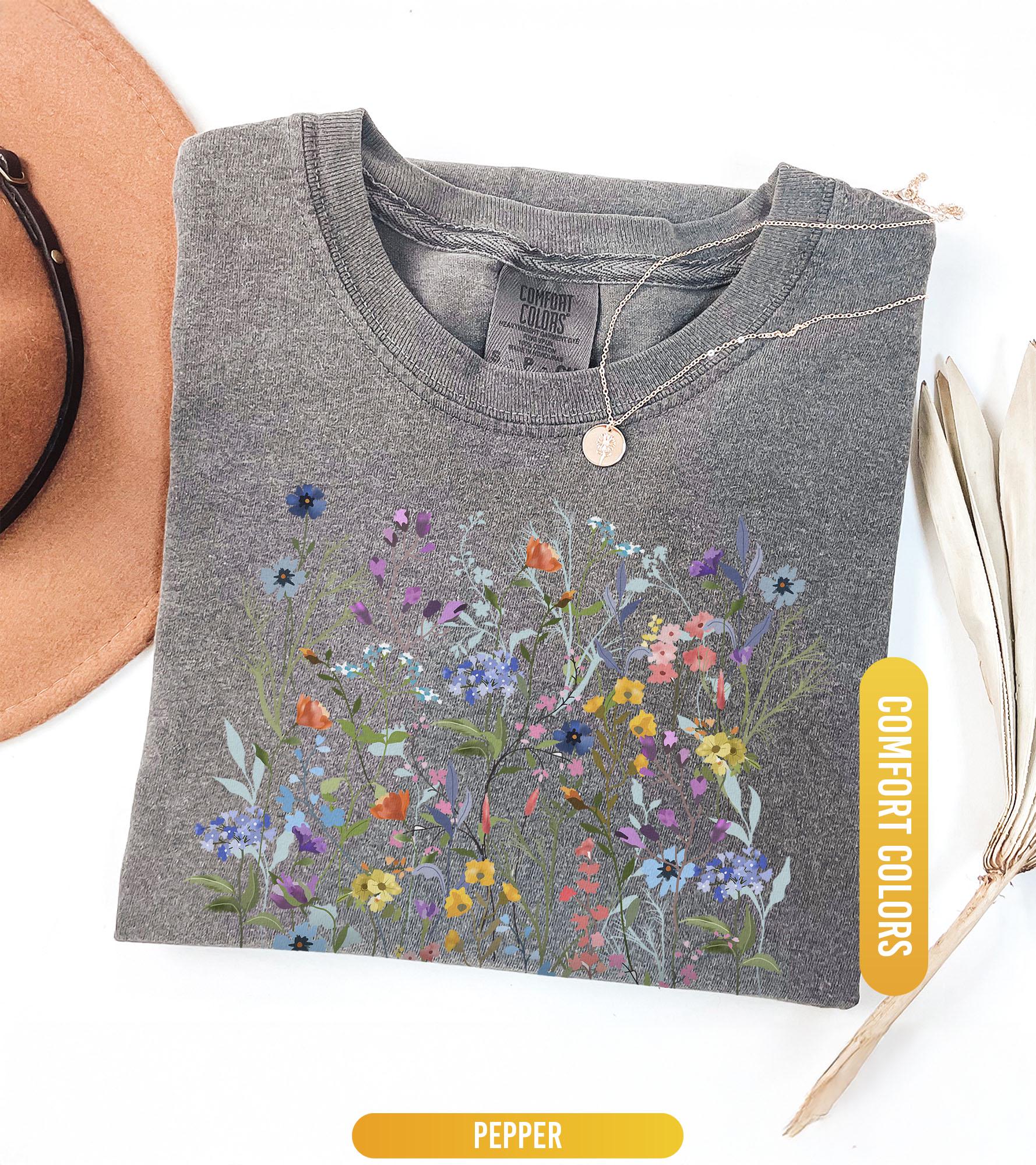 Vintage Pressed Flowers Shirt Comfort Colors®,  Boho Cottagecore Tshirt, Botanical Floral Tee Wildflowers Shirt, Gift For Gardener