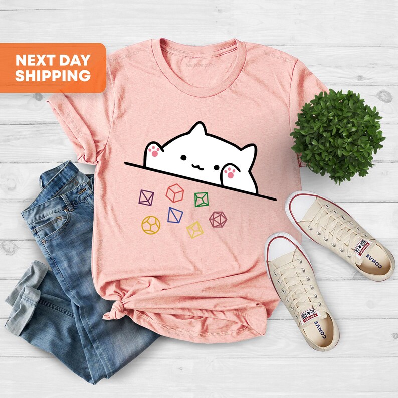 Camiseta de gato lanzando dados, Dungeon Master, RPG de mesa, divertida, Bongo Cat Dice, regalo para amantes de los gatos, juegos de mesa imagen 3