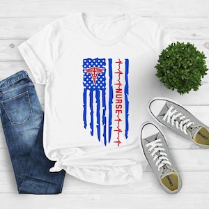 Amerikanisches medizinische Montage Shirt, Krankenschwester Shirt, Krankenschwester Shirt mit amerikanischer Flagge, Krankenschwestern Superheld, Krankenschwester Woche Geschenk, USA Flagge Krankenschwester Shirt, Krankenpflege T-Shirt