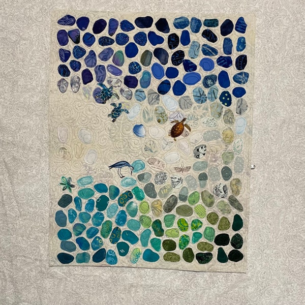 Quilted wall hanging! Beautiful Sea Glass theme! Appliqué style free motion quilting. White blue purple green.seashore turtles (10)