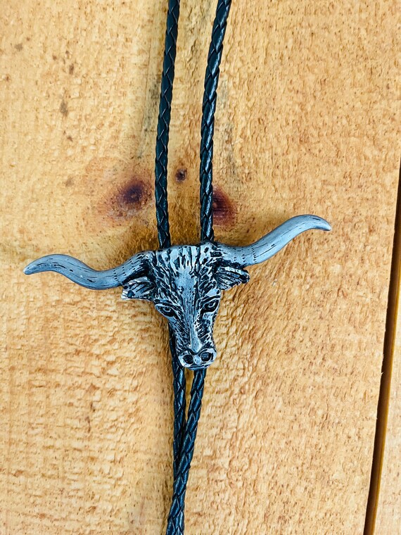 bolo tie - Gem