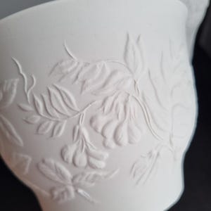 Suvi Arabia Finland Gunvor Olin Grönkvist Planter Pot & Vase / Sweden, Ceramic Design, Elegant House Decor