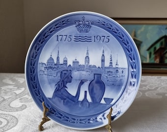 ROYAL COPENHAGEN Vintage verzamelbord 1775 - 1975 | Tweehonderdjarig jubileumbord. Gemaakt in Denemarken. Verzamelobject, 200 ARS Jubilaeum
