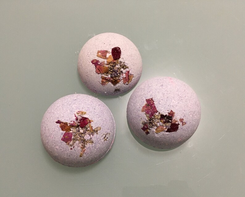 Scented bath bomb with Sacramento Mall Dealing full price reduction surprise Effect Customizable - Relax