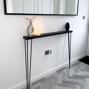Console table 2024 black and white
